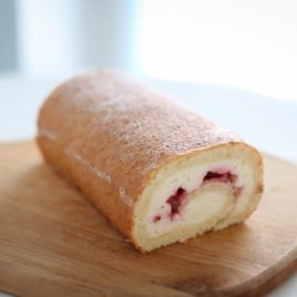 Rullbiskviit maasikatega 1kg